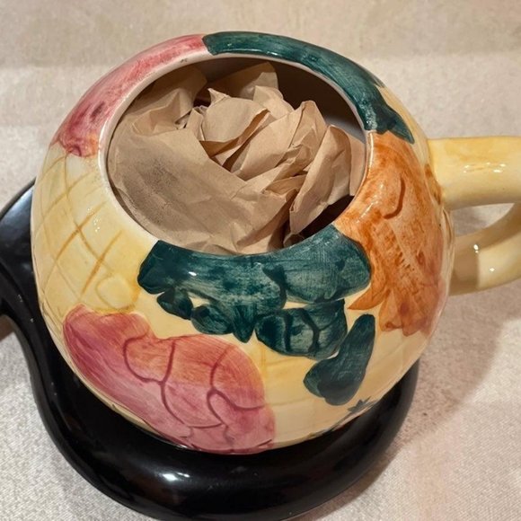 World Traveler— Coffee | Soup —Mug | Cup + Electric Warmer - Picture 2 of 5